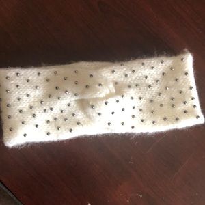 A cute headband ♥️